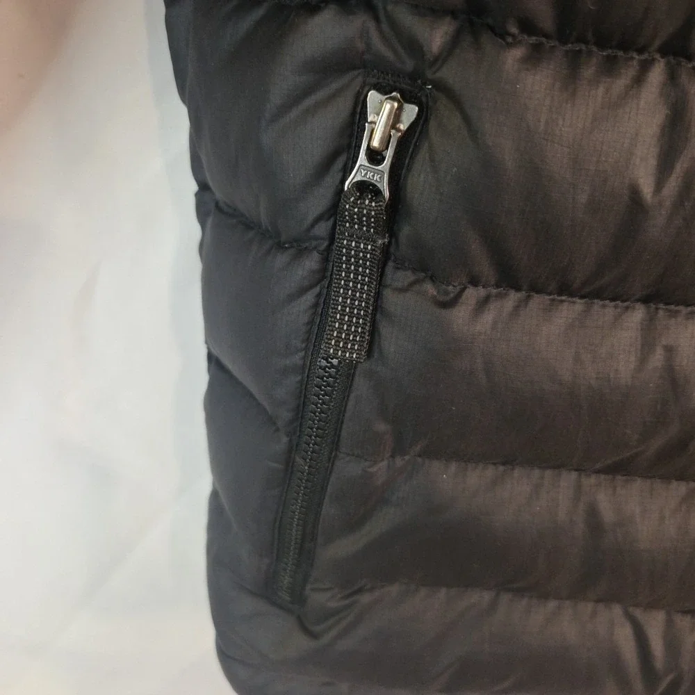 Kids / Enfants PATAGONIA Black Down Puffer Jacket Size L 12 READ
